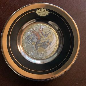24K Gold Japan Chokin Art 4” Plate with Stand, Dragon, in Perfect Condition!